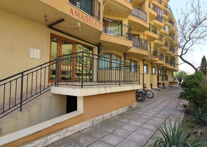 Апартаменты Amadeus 5 - Menada