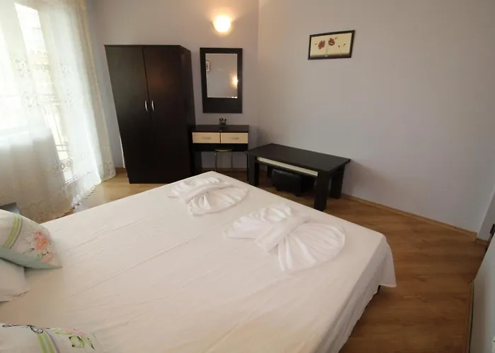 Amadeus 5 - Menada * Слънчев бряг