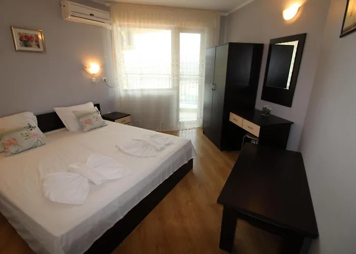 Апартамент Amadeus 5 - Menada Слънчев бряг