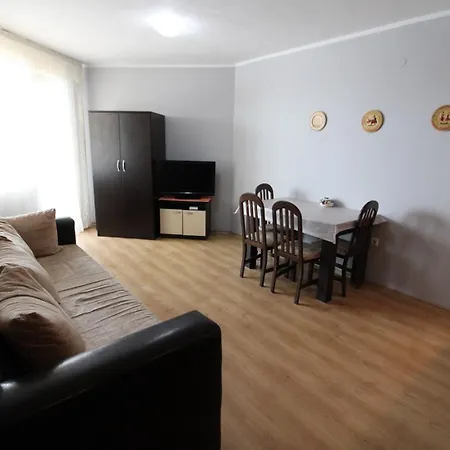 Apartament Amadeus 5 - Menada *